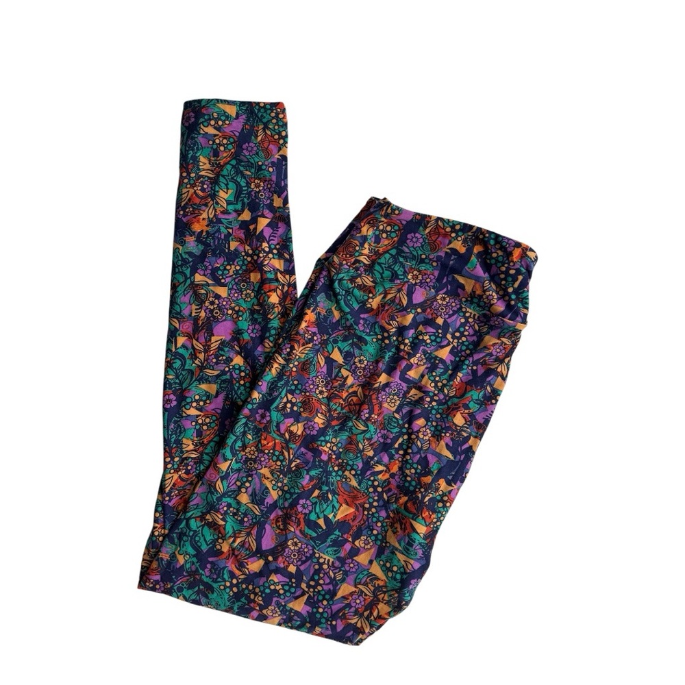Brand new! LuLaRoe TC Floral-Print Leggings on navy background